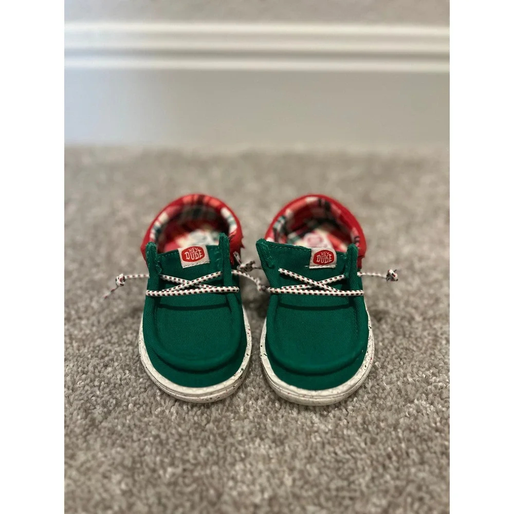 Hey Dude Wally Holiday Elf Toddler Shoes Christmas Loafers C5 42147-3XX